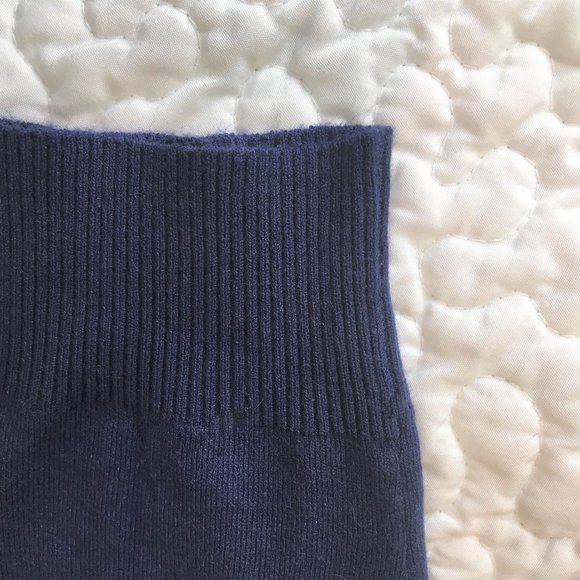 NWT Men’s  XL V-neck Sweater - Picture 5 of 10